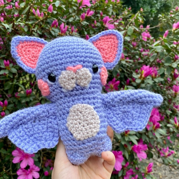 Crochet arigurumi- Luna the Bat - Picture 2 of 4